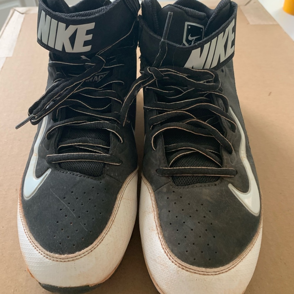 Nike baseball shoes